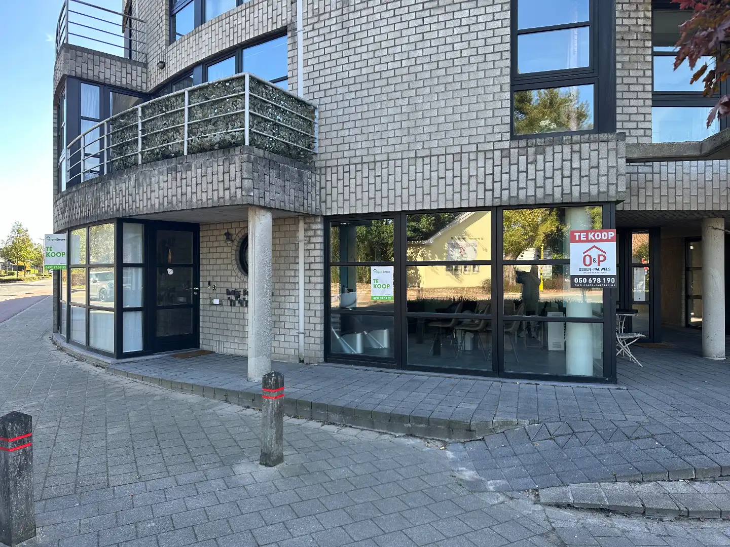 Instapklare handelsruimte met 2-slaapkamer appartement en garage, centrum Koekelare foto 14