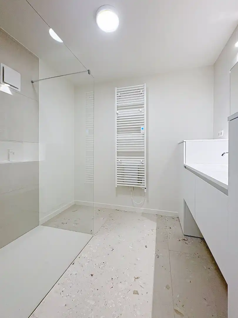 Volledig vernieuwd appartement met frontaal zeezicht foto 14