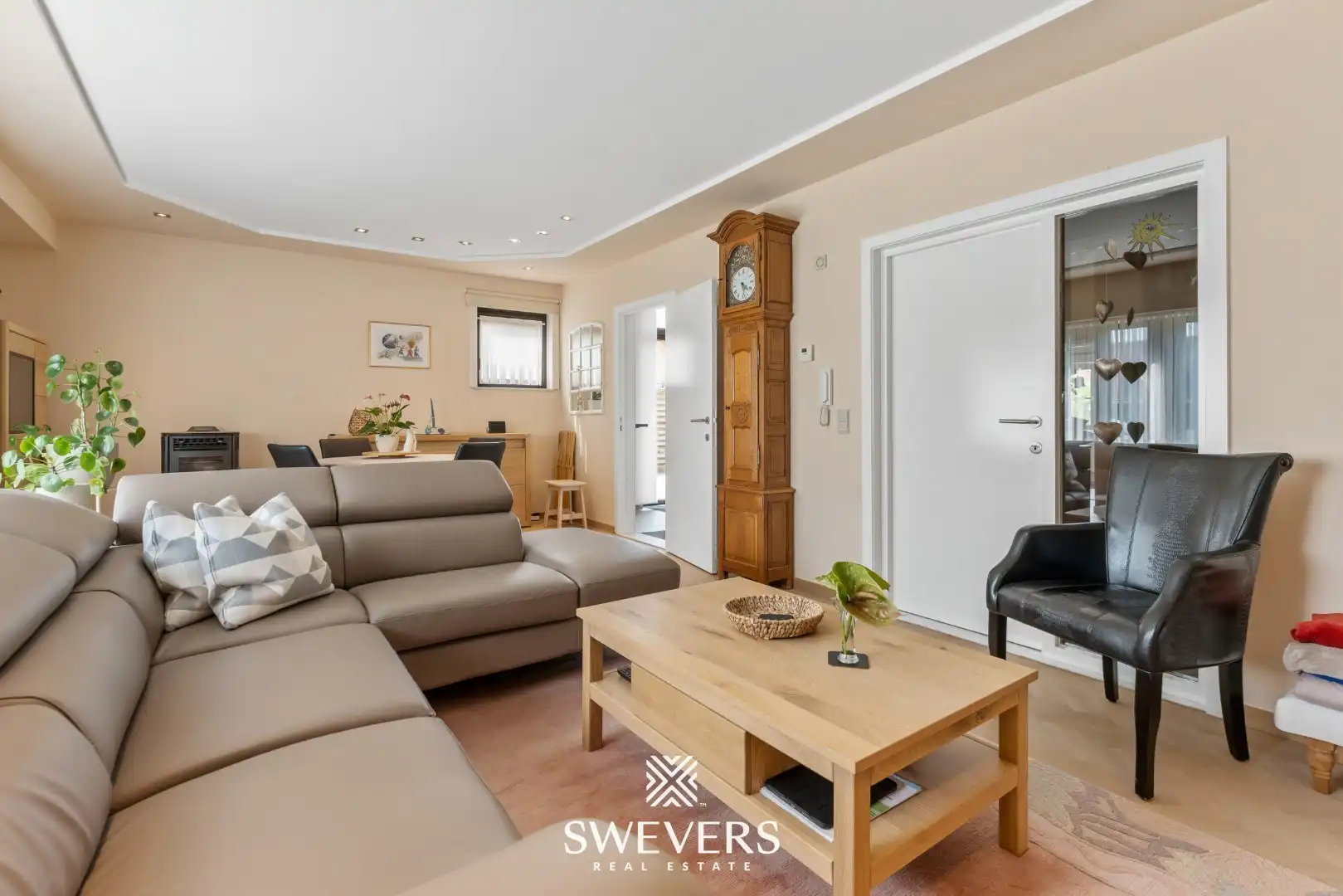 Gelijkvloers, ruim appartement met grote tuin te Koersel foto 5