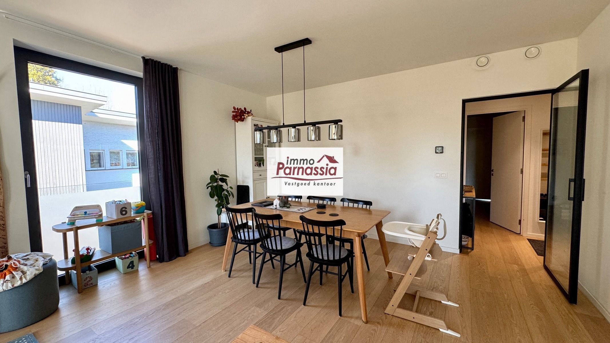 Prachtig en standingvol appartement, residentieel gelegen foto 7