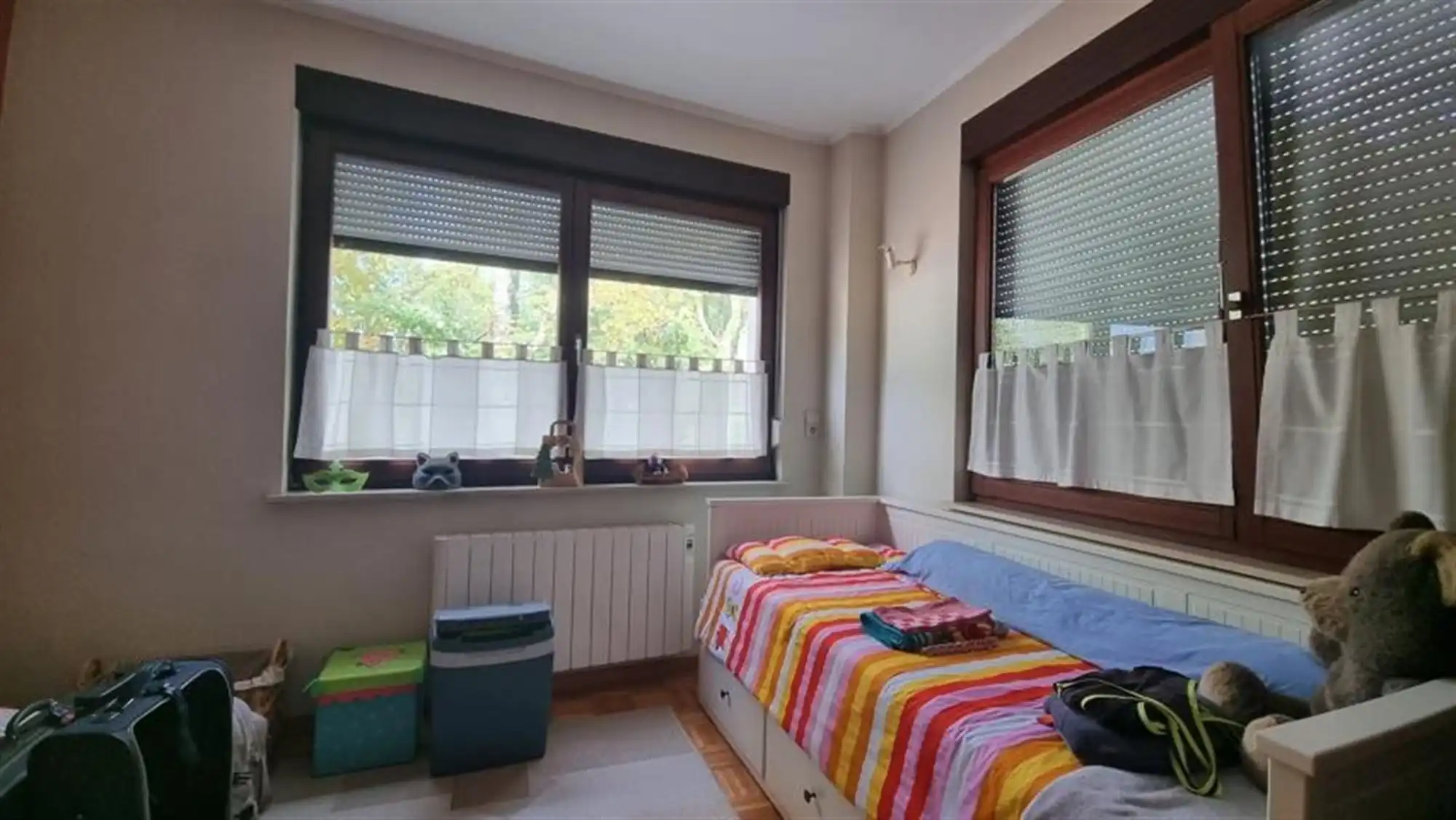 Aangename 3-gevel woning met tuin foto 15