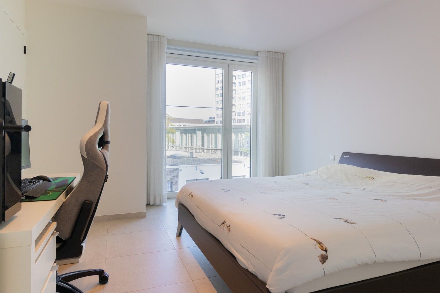 Genk, Winterslagstraat 24 bus 22 - Luxueus afgewerkt appartement met prachtig uitzicht op het "stadsbos" in hartje Genk. foto 9