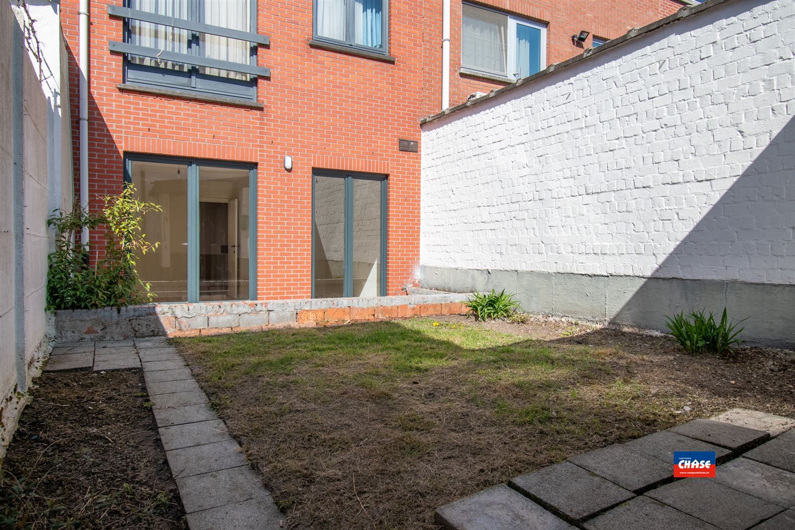 Gelijkvloersapp met 2 slpks en tuin foto 11