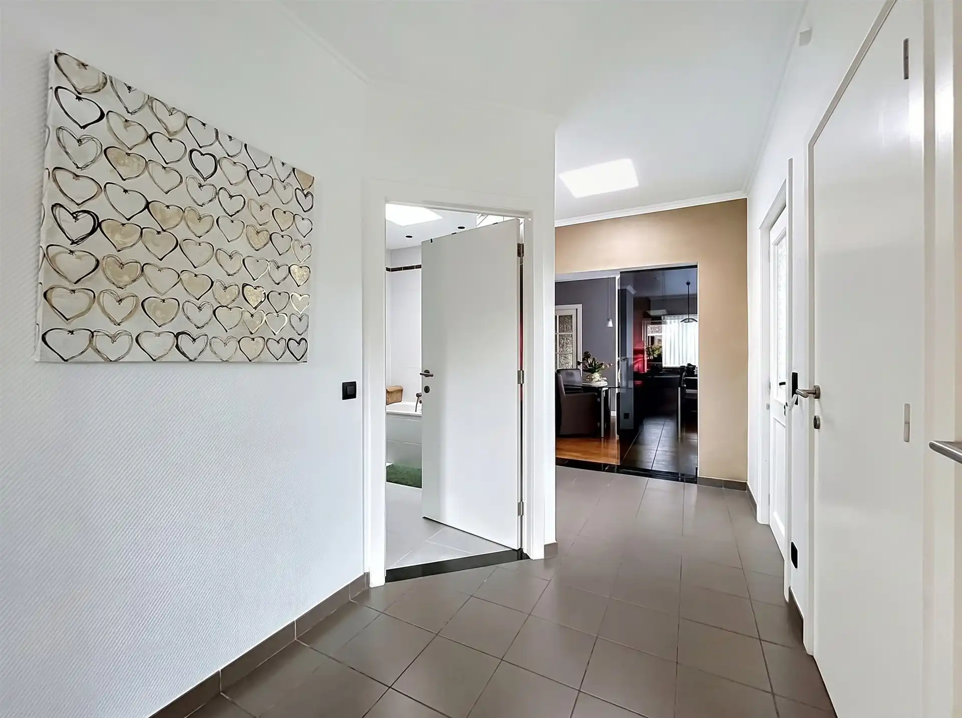 Instapklare gezinswoning met 3 slaapkamers en garage op toplocatie foto 7