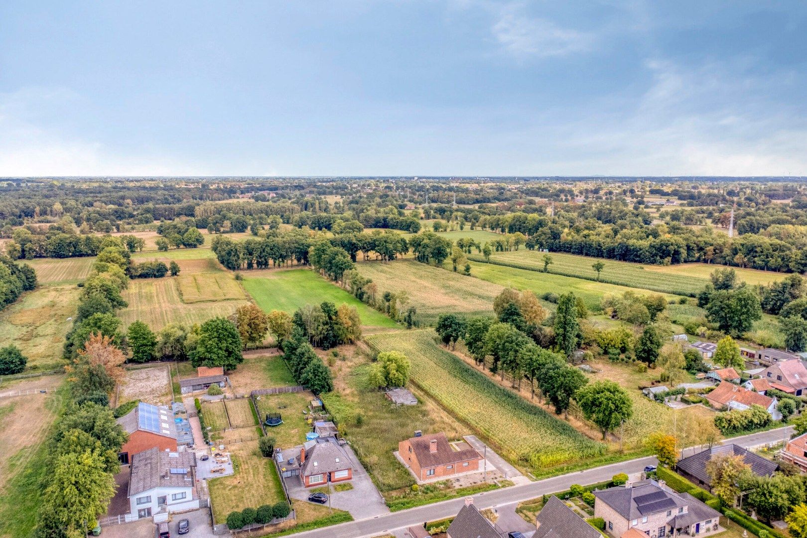 Woning met 3 slaapkamers op 3.363 m², landelijk gelegen te Olen ! foto 3