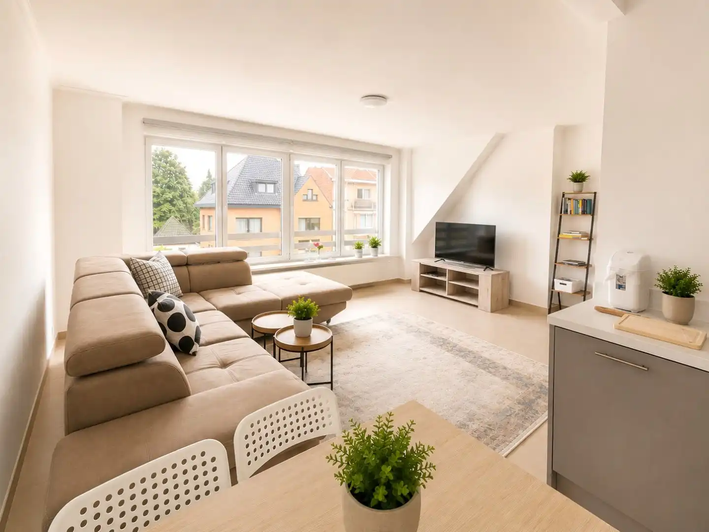 Residentie “Klokkegalm” – opbrengsteigendom met 3 appartementen en 3 garages foto 5
