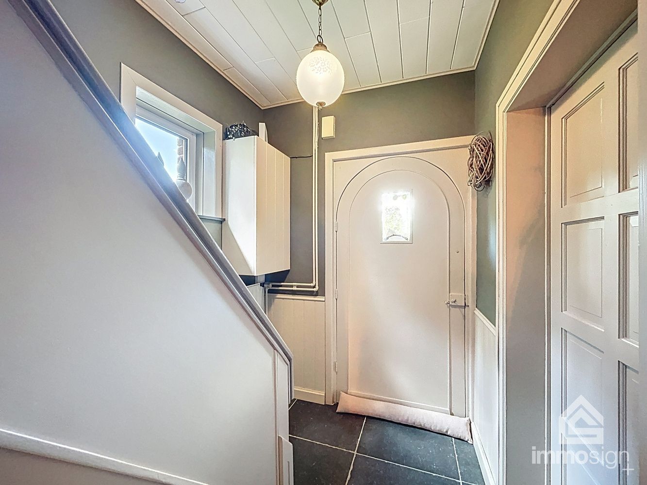 Landelijk wonen in Oudsbergen, omringd door weiland met paardenstallen! foto 13