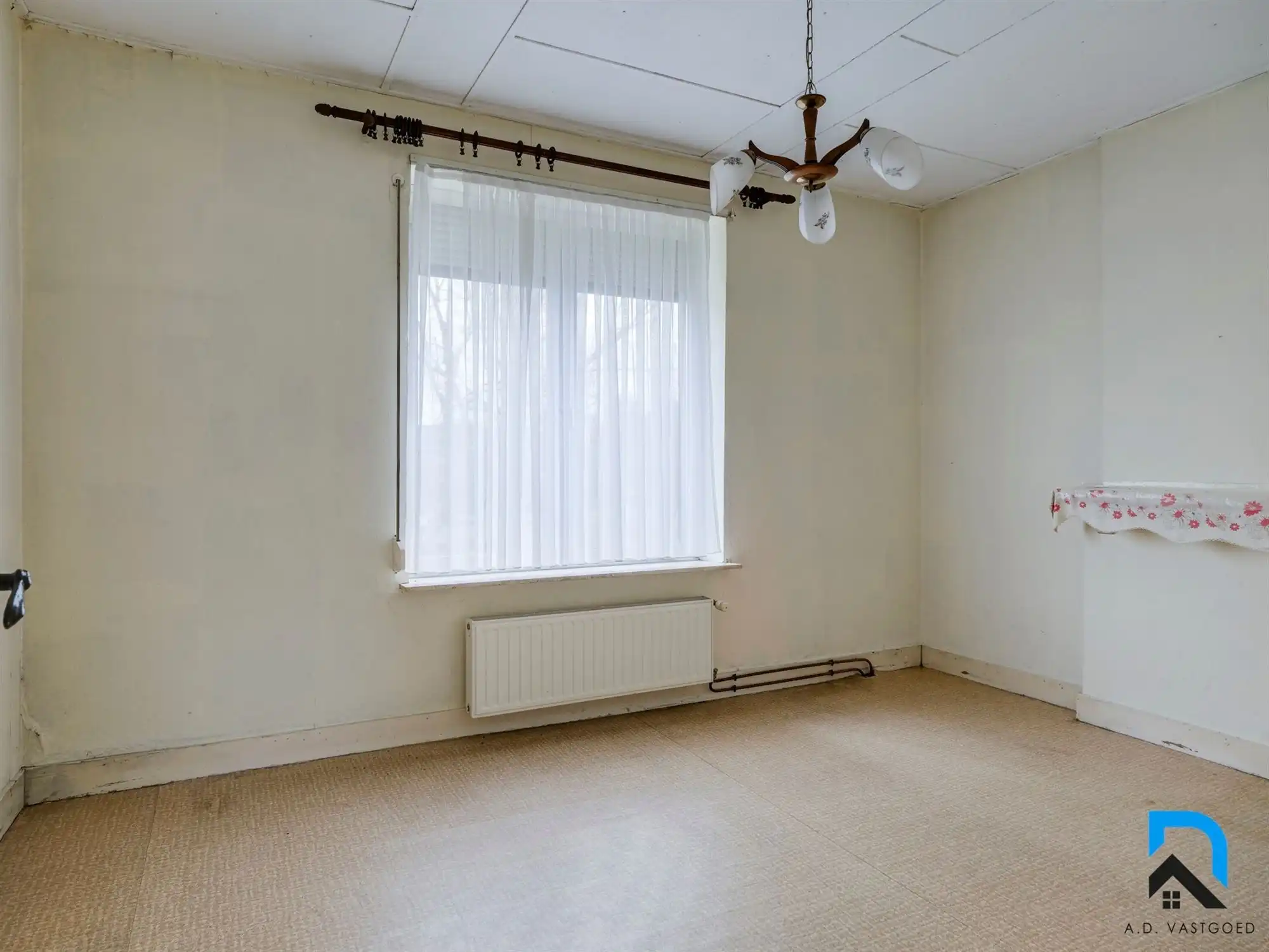 Te renoveren woning met grote tuin in Zwartberg foto 15