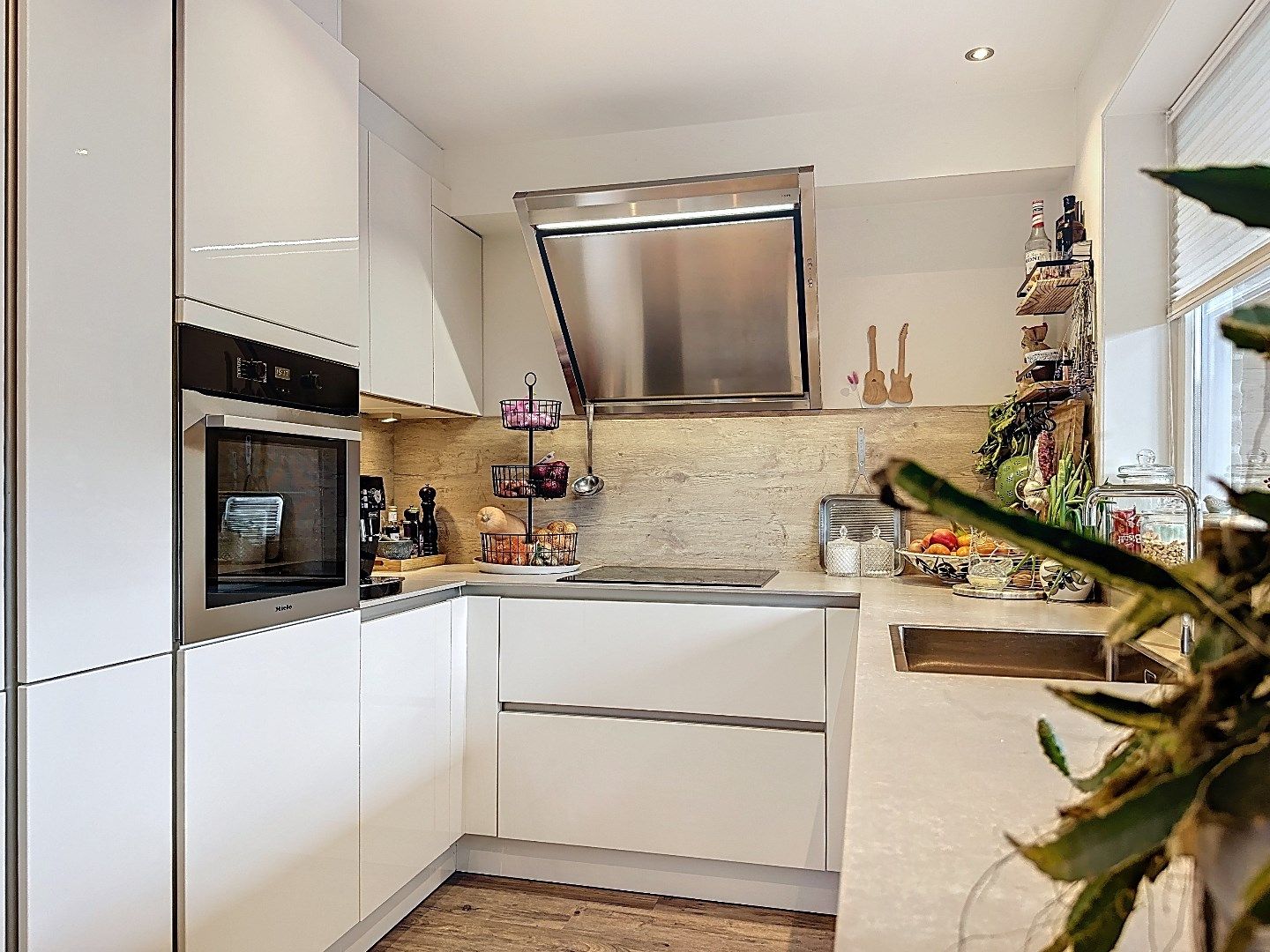 Luxe woning aan de voet van "de Brak" in Sluis foto 11