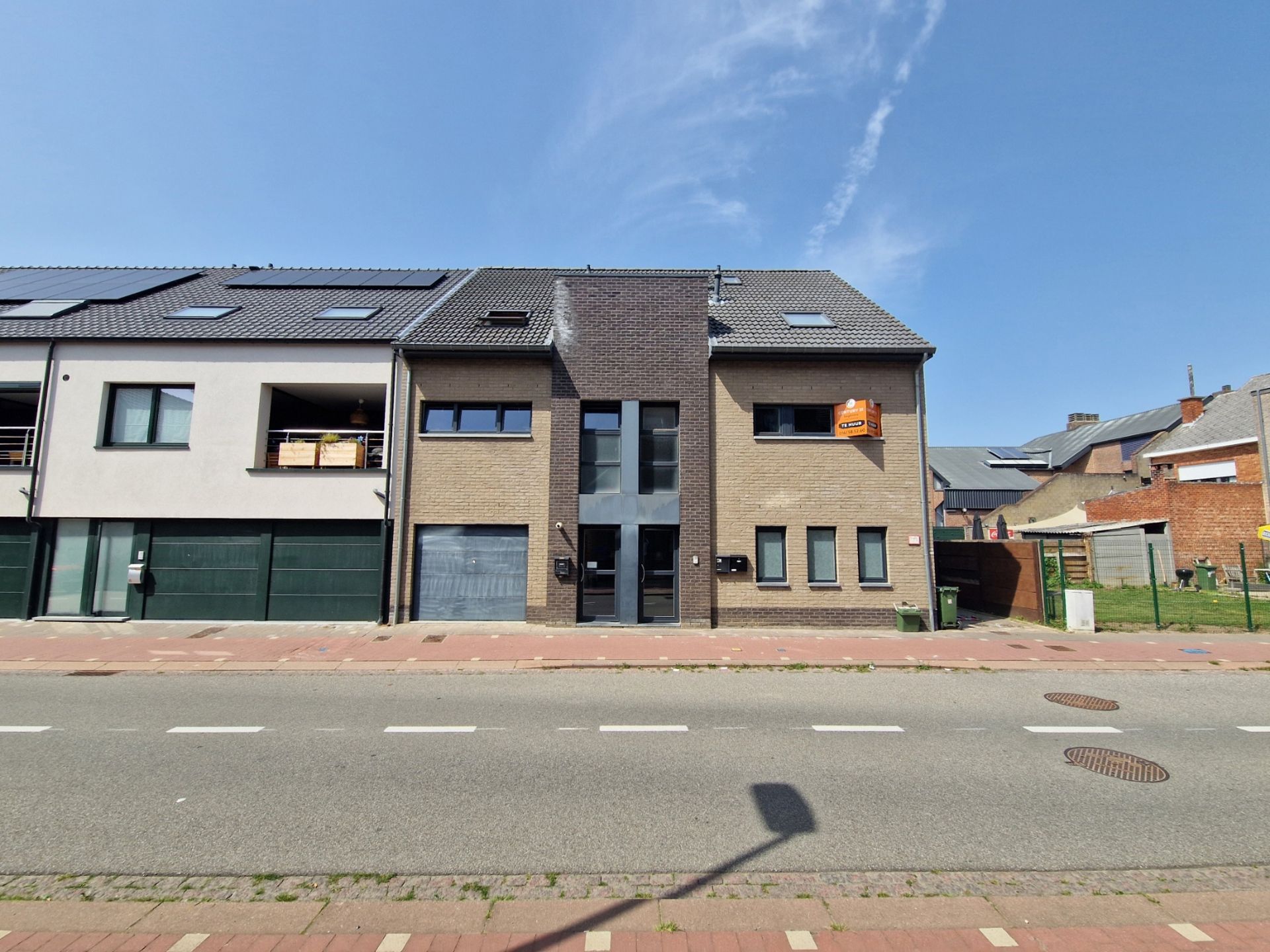 Ruim tweeslaapkamer appartement met zolder te Nieuwrode foto {{pictureIndex}}