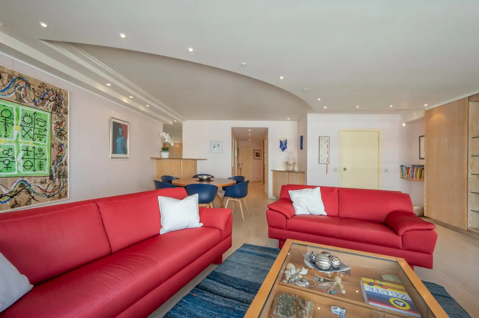 Ruim en breed appartement met goed zijdelings zeezicht foto 5