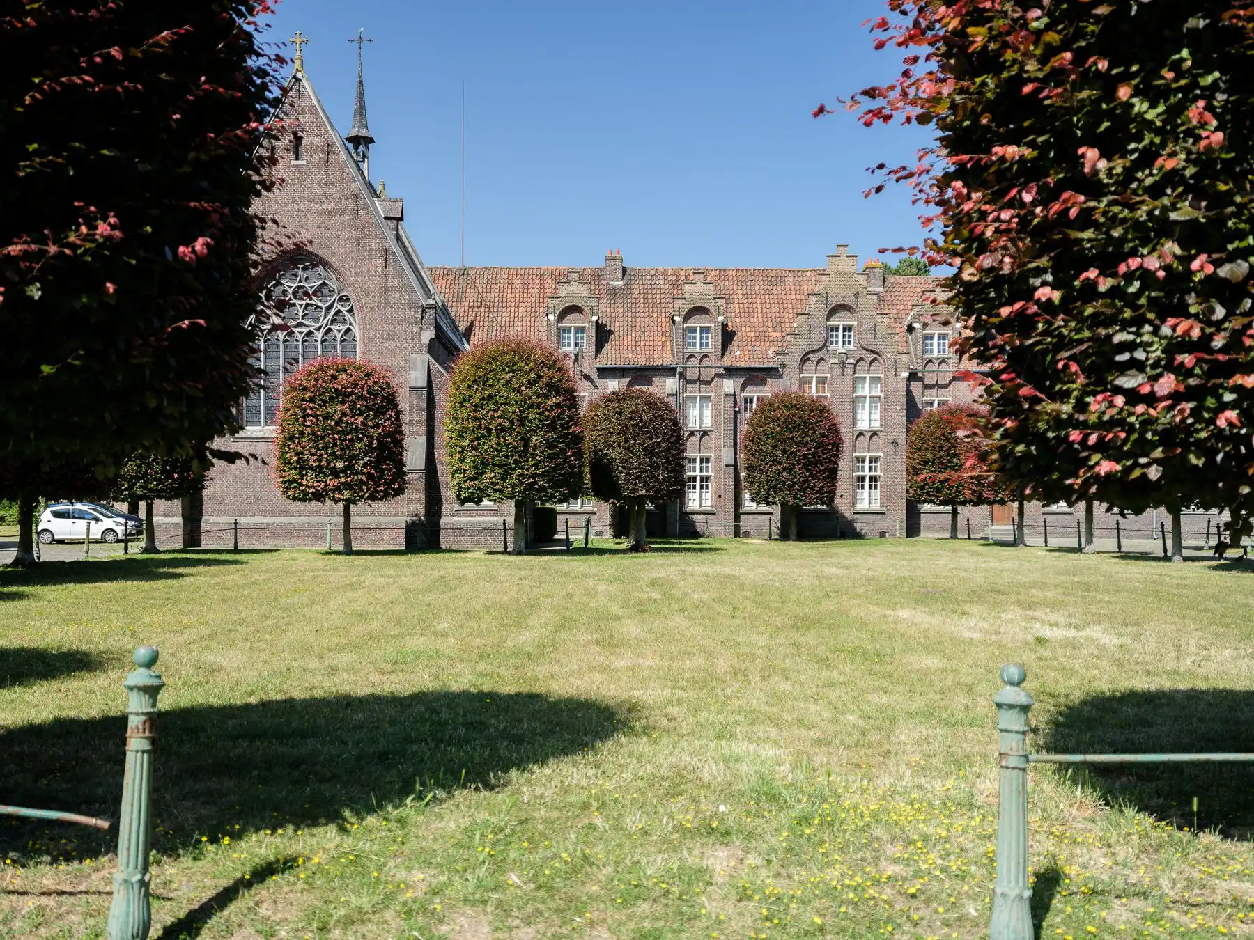 Karaktervolle, gezellige stadswoning in historisch beluik nabij Begijnhof foto 15