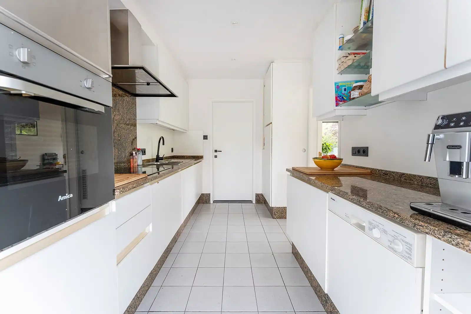 Vrijstaande woning op een ruim perceel (1850m²) te Zuienkerke foto 16