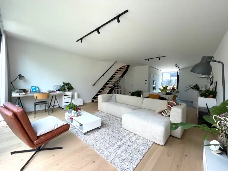 Unieke recente woning in het centrum - nabij Portus Ganda foto 3