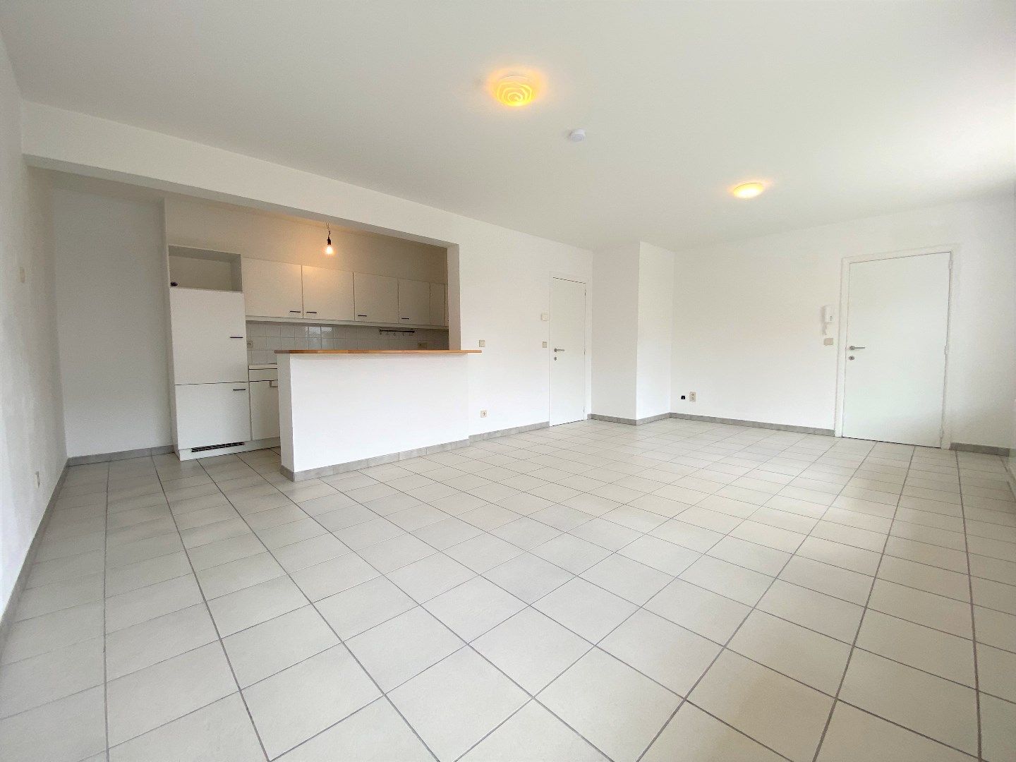 Centraal gelegen appartement met 2 slpks. foto 4