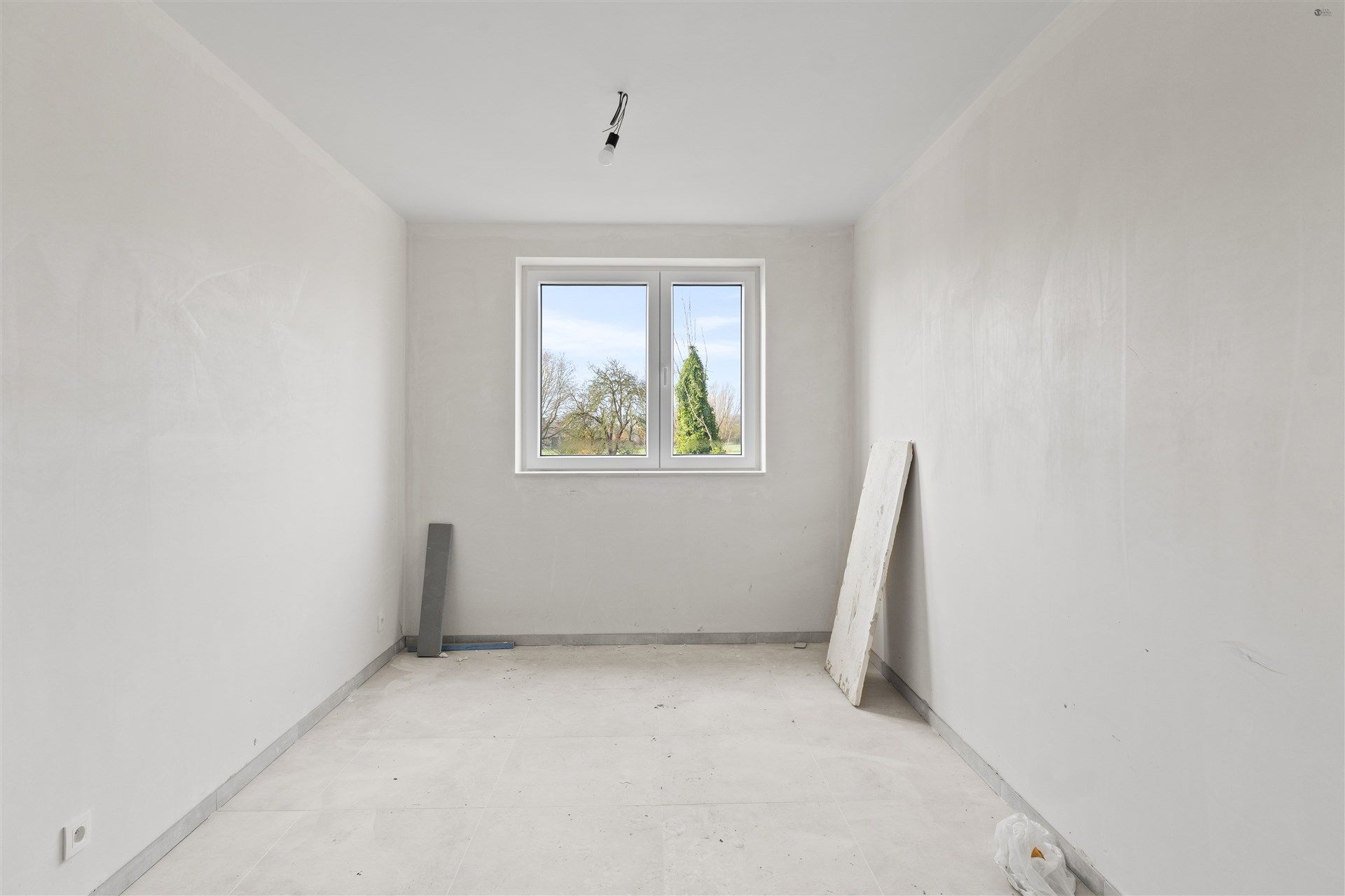 Zeer kwalitatieve woning met aanpalende carport foto 12