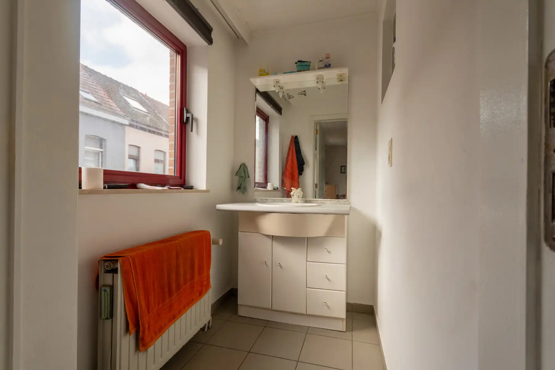 Handelshuis met commercieel gelijkvloers en appartement foto 18