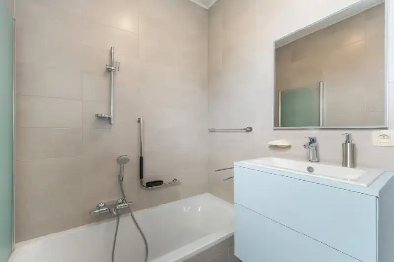 Charmante Open Bebouwing - 4 slpkmrs, ruime oprit en meer dan 150 m² opslagruimte! foto 11