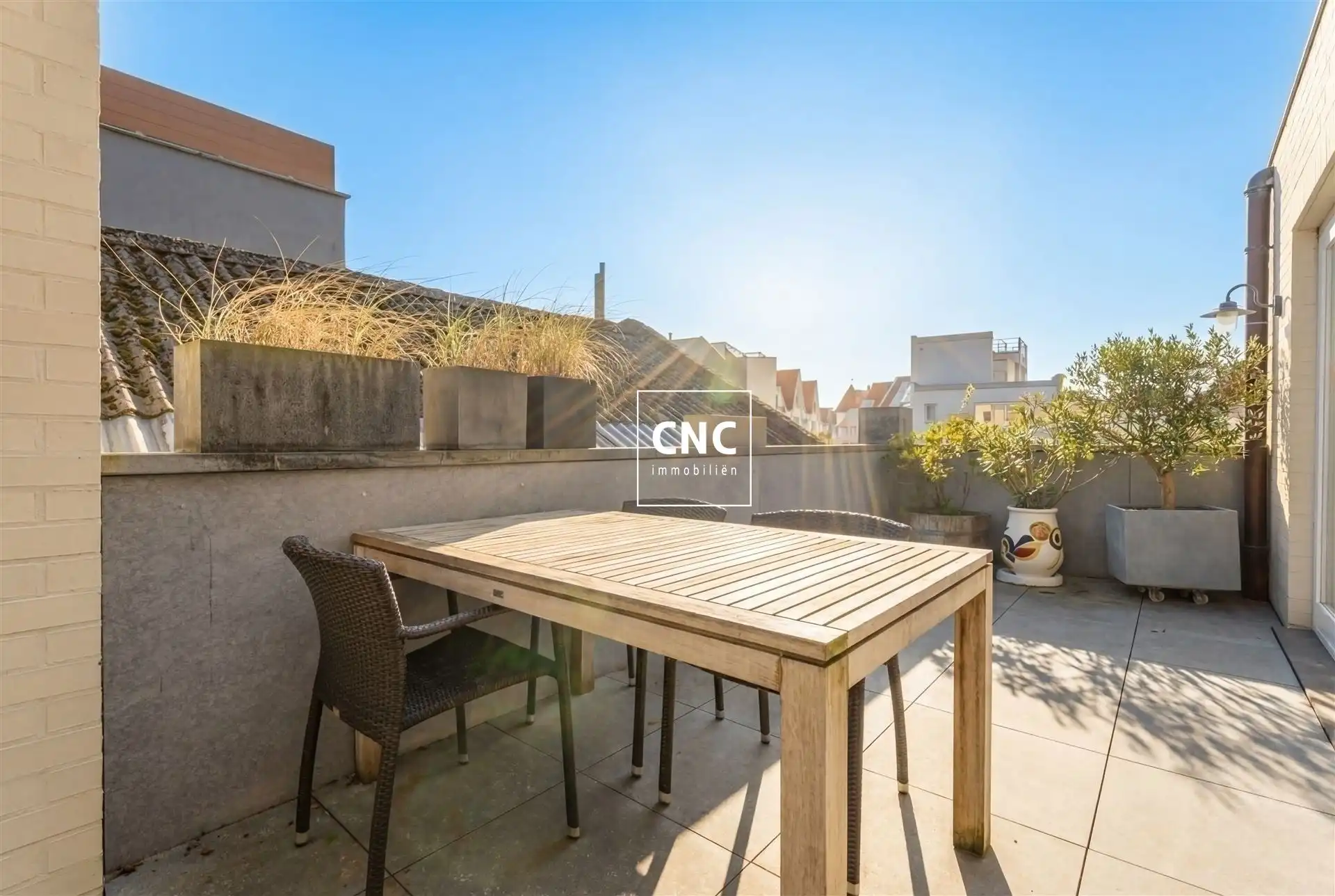 Instapklare bel-étagewoning op rustige ligging te Duinbergen foto 3