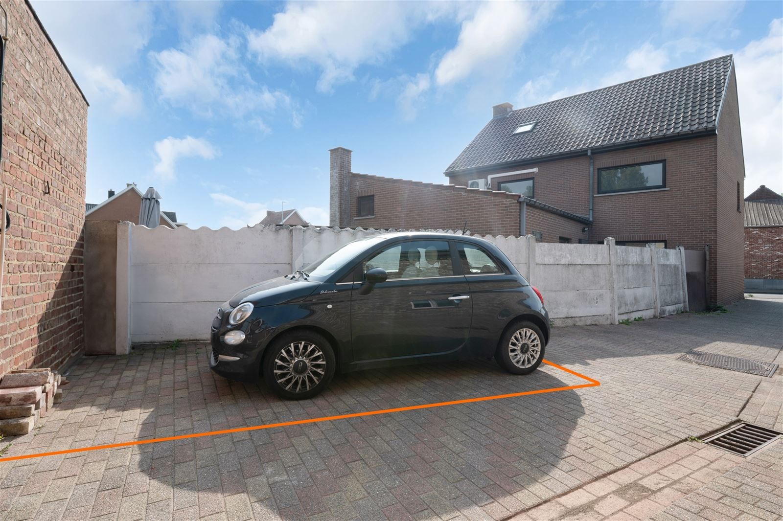 Instapklare woning met 2 slaapkamers  en privé parking/terras foto 10