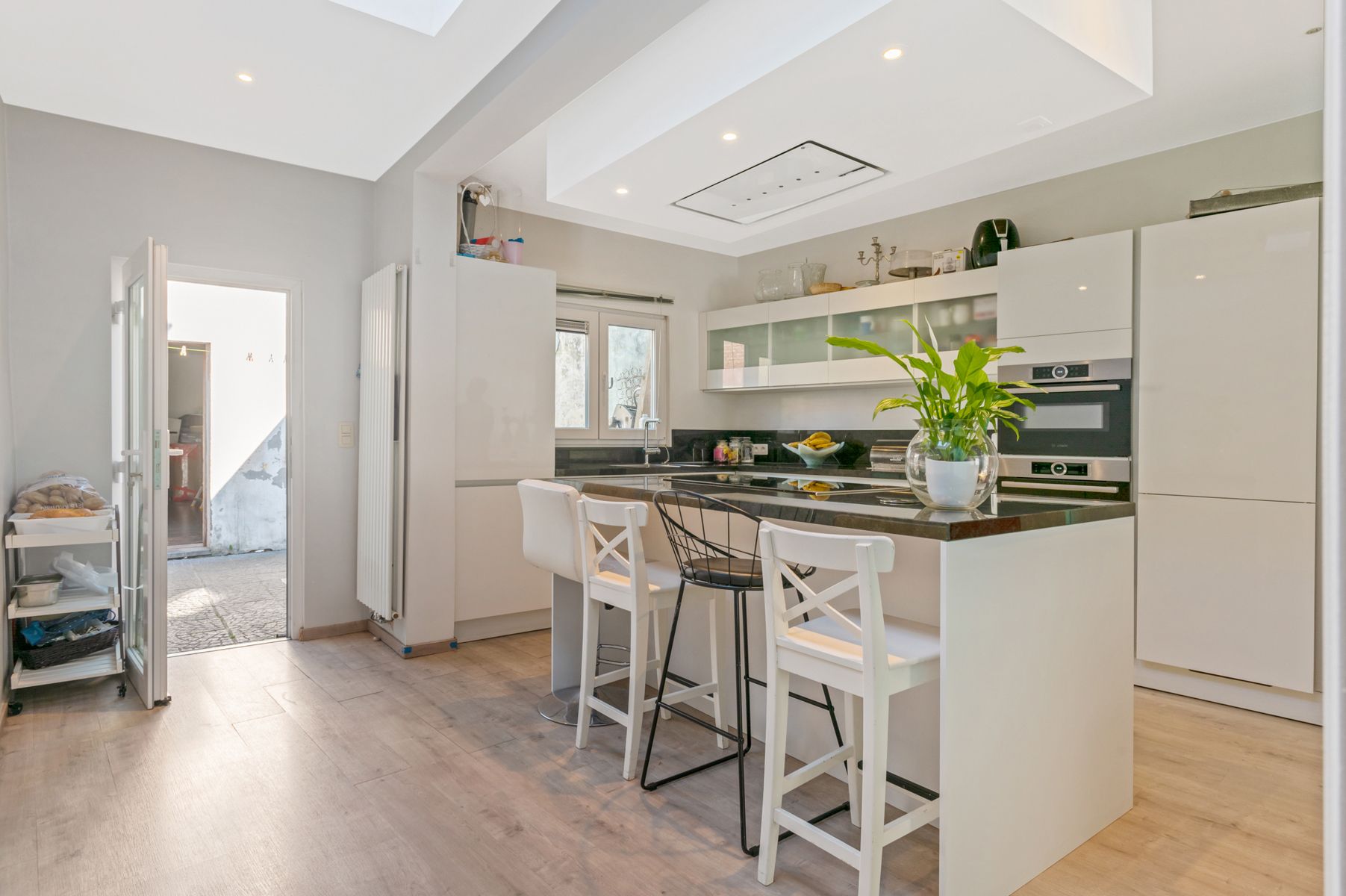 Lichrijk, energiezuinig en instapklare woning in Ekeren foto 6