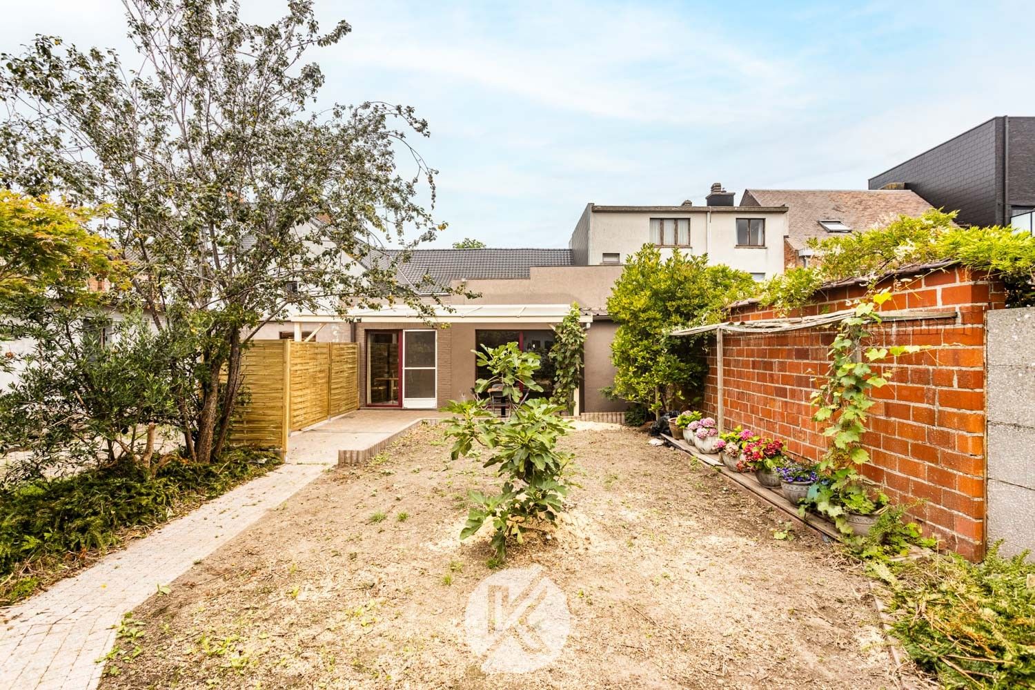 Instapklare woning met veel potentieel in centrum Herzele foto 20