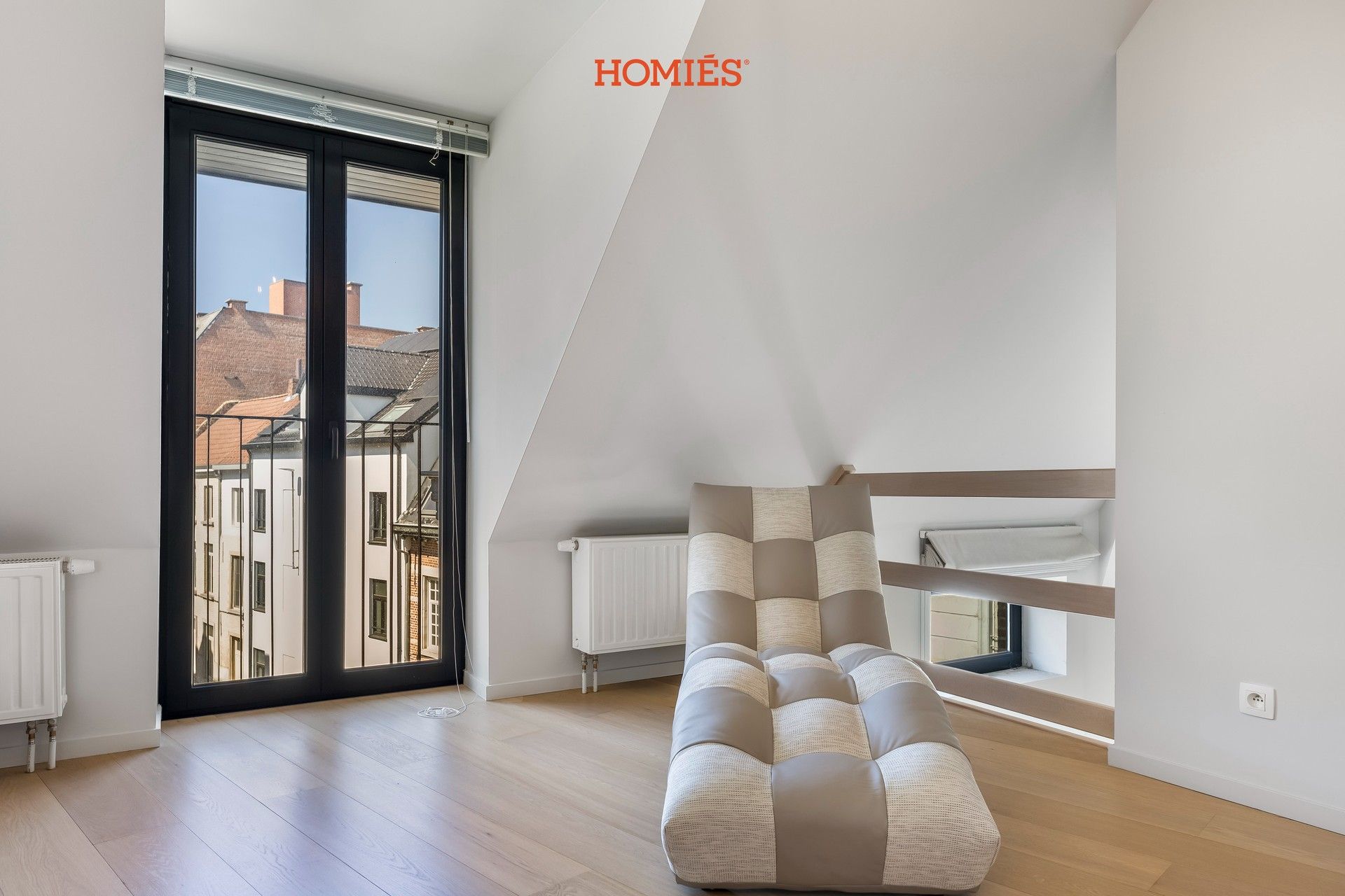 Lichtrijk hoekappartement met 2 slpks in cenrum Leuven foto 11