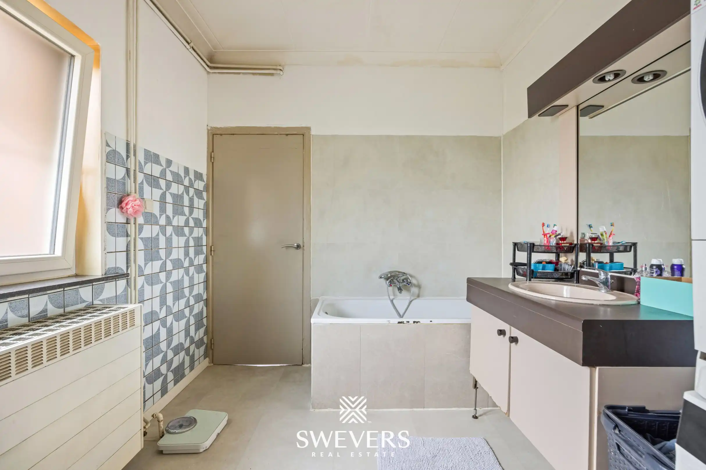 Gerenoveerd investeringspand met 2 verhuurde appartementen te Leopoldsburg foto 28