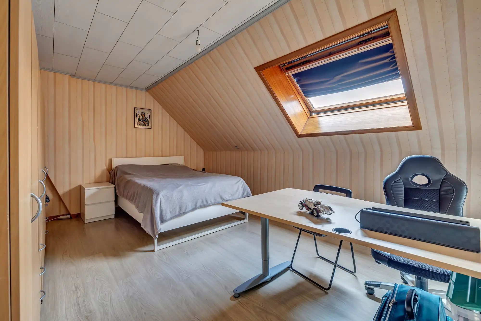 Duplex appartement met 3 slaapkamers en 2 staanplaatsen te Onze-Lieve-Vrouw-Lombeek foto 16