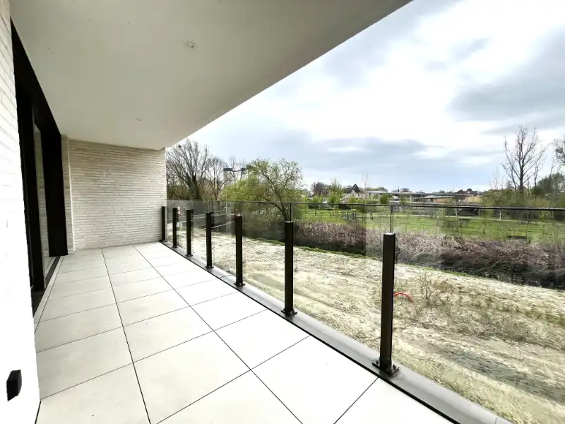 1 slaapkamer appartemnt met groot terras en garage foto 13