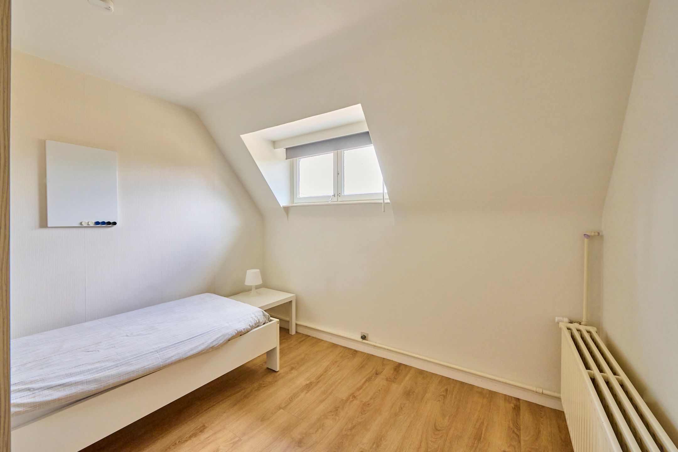 Charmante, op te frissen HOB met 4 slpks  foto 14