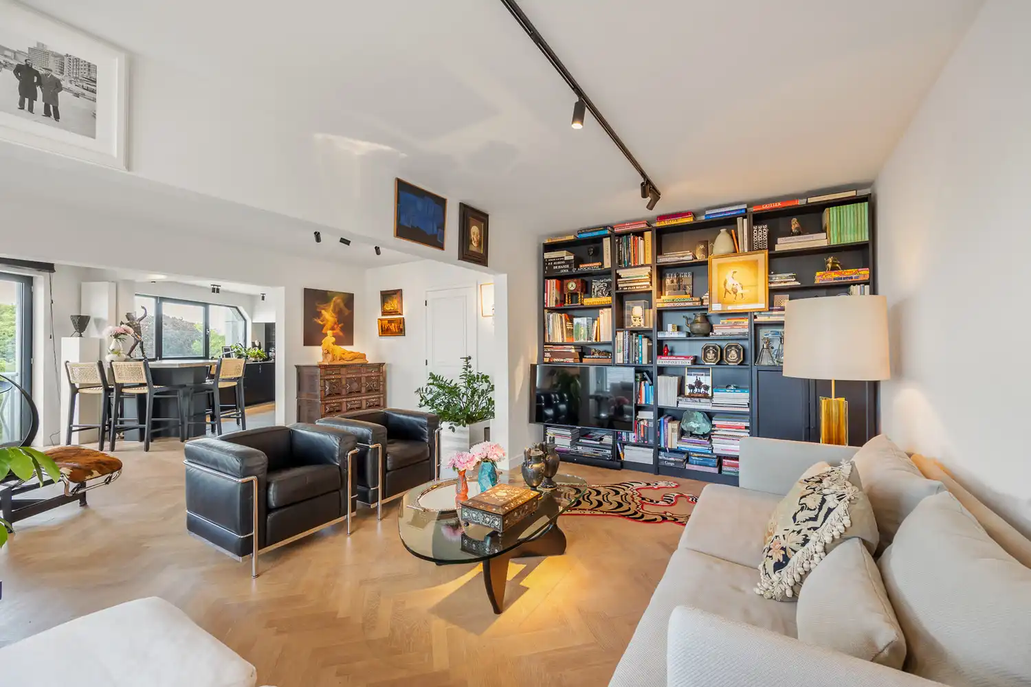 Luxueus en energiezuinig hoekappartement (260m²) op de 6de verdieping met prachtig uitzicht op het Stadspark foto 6