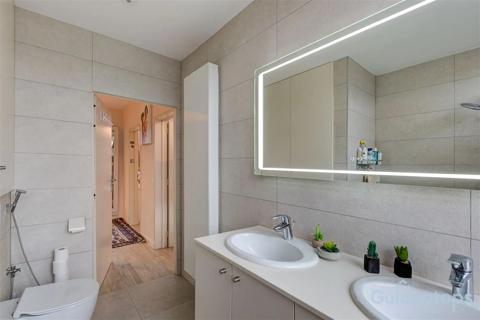 Knappe villa op exceptioneel perceel in gegeerde wijk foto 12