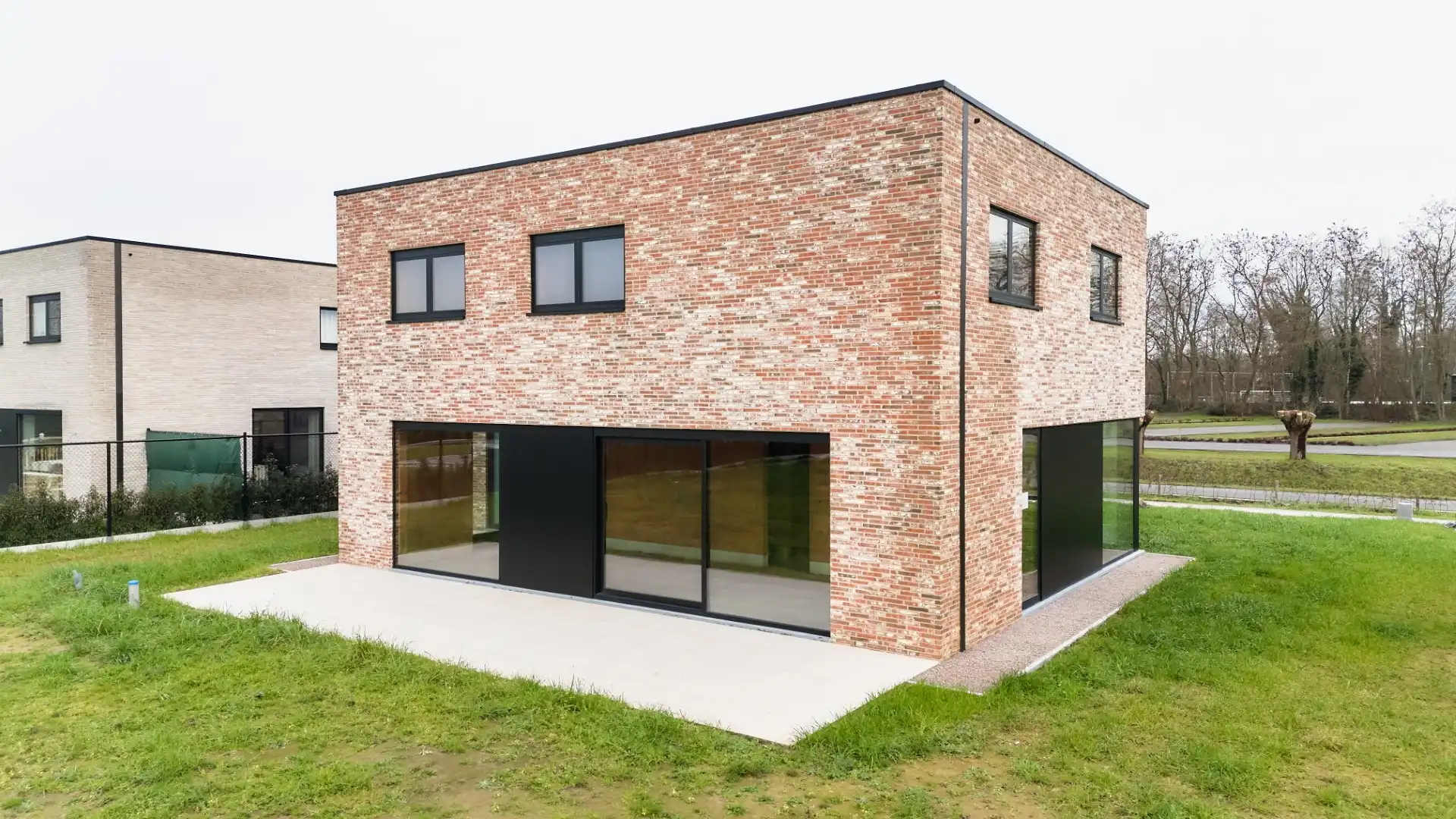 Energiezuinige open bebouwing met zicht op de velden foto 4