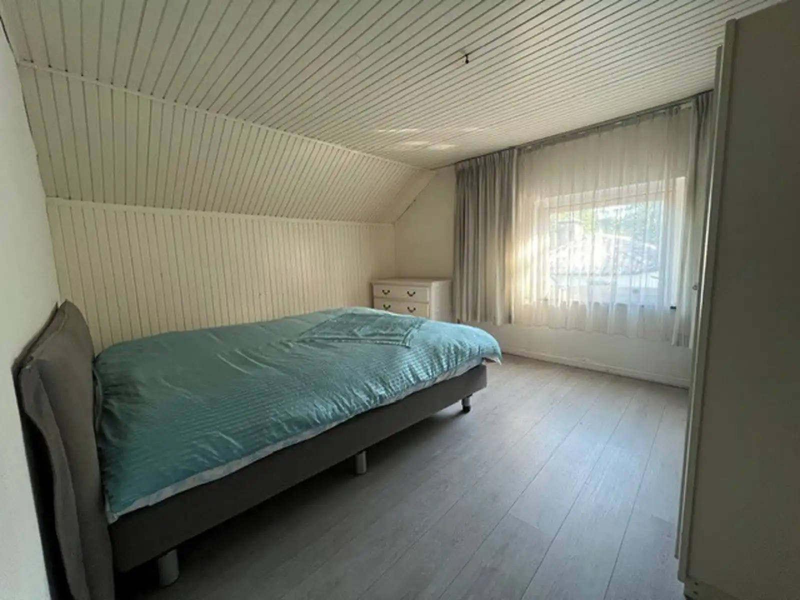 CHARMANTE WONING IN EEN GROENE OASE foto 15