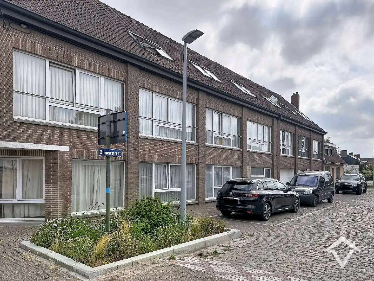 Ruime studio met aparte badkamer te Roeselare foto 13