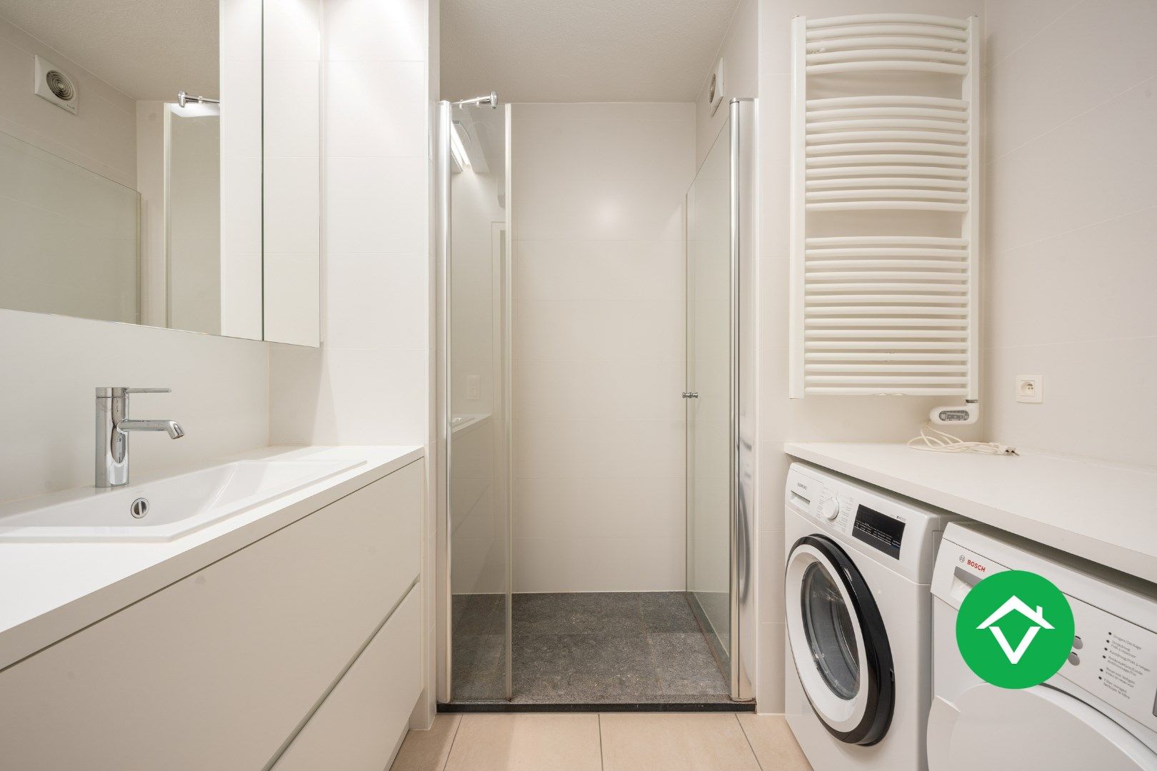 Instapklaar appartement met 2 slaapkamers en grote garage te Nieuwpoort foto 13