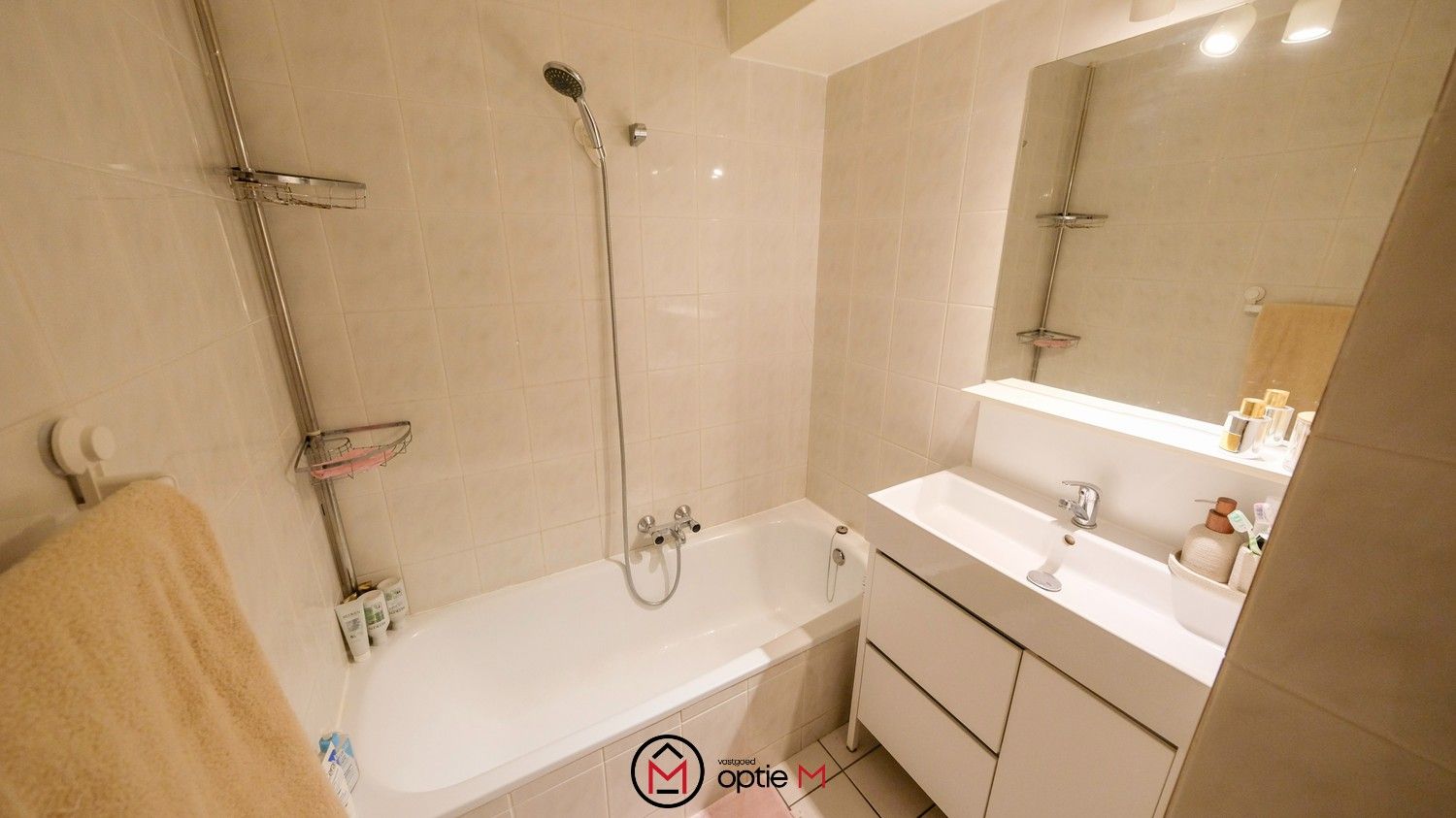 Instapklaar appartement met 2 slaapkamers foto 12