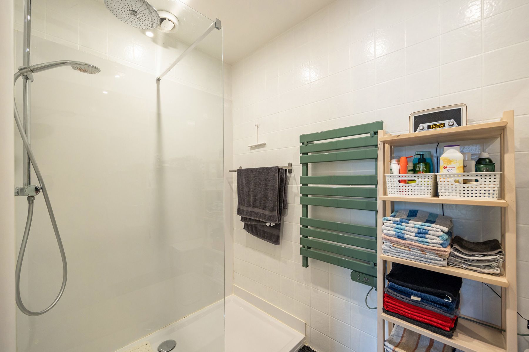 Ruime woning met 4 slks en 2 bdks op 886 m² foto 15