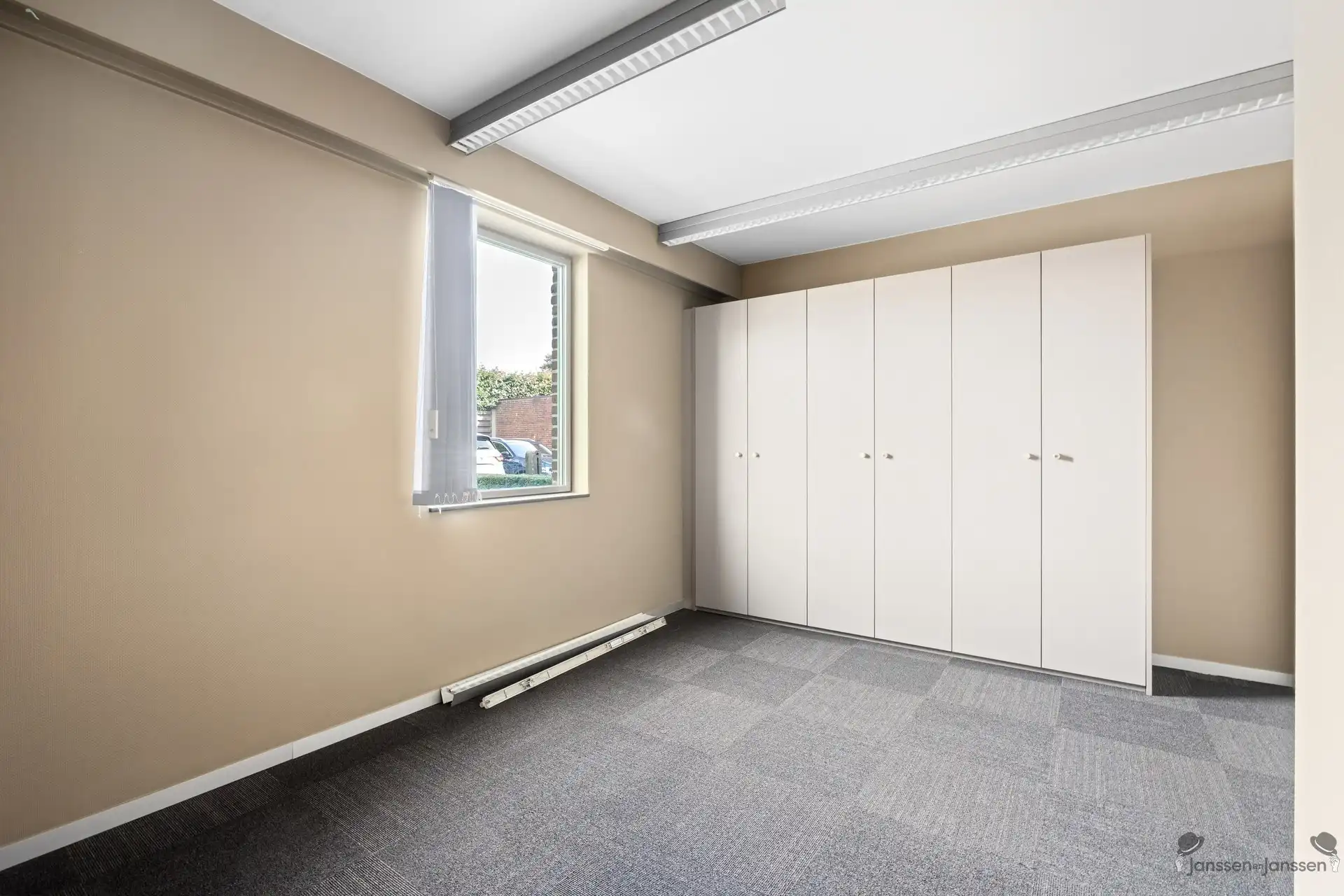 gebouw voor gemengd gebruik foto 15