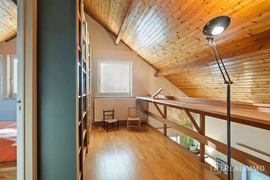 Ruime villa met 4 slaapkamers op ruim perceel met prachtige ligging! foto 21