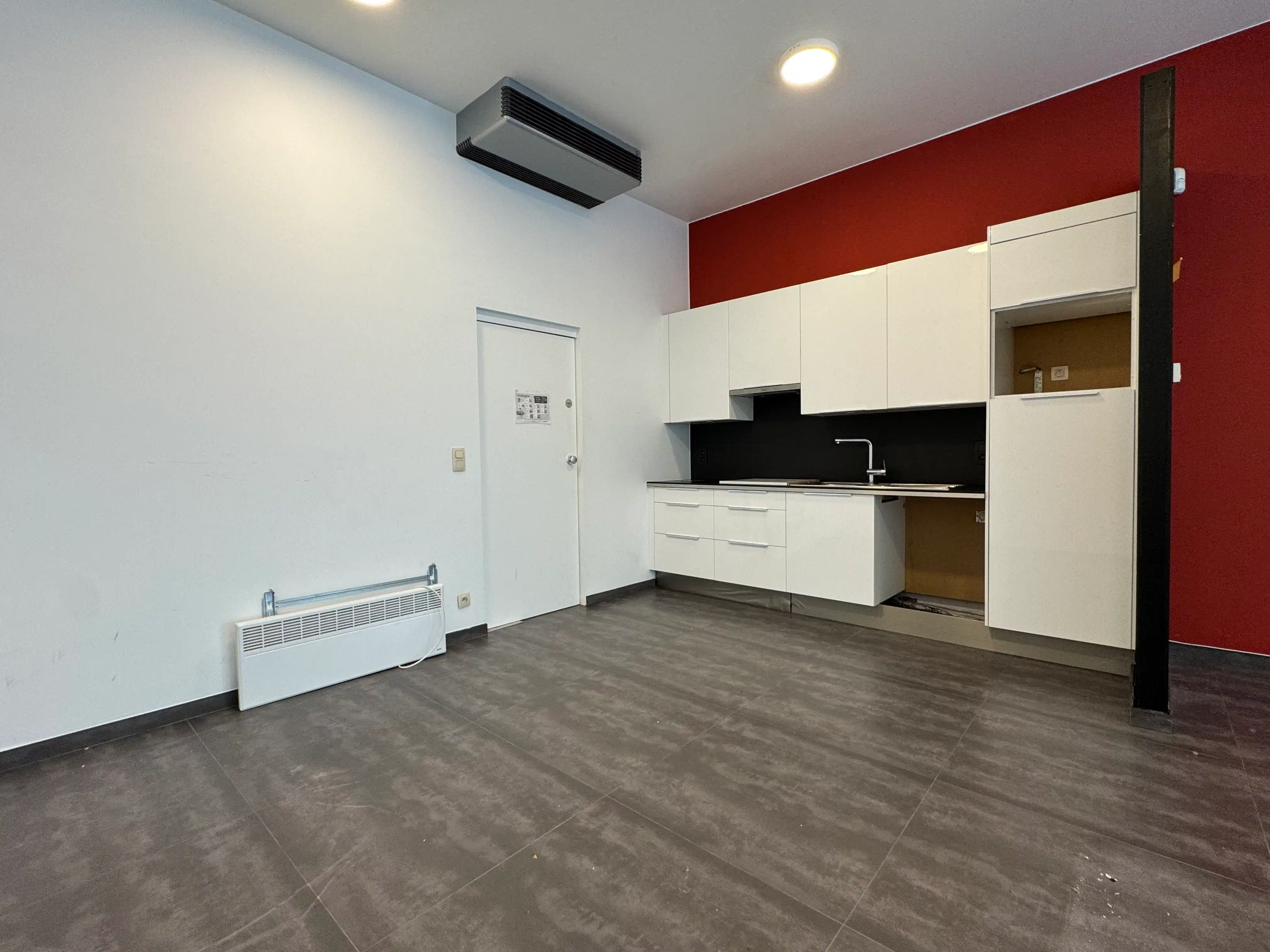 Handelsgelijkvloers 69m² foto 6