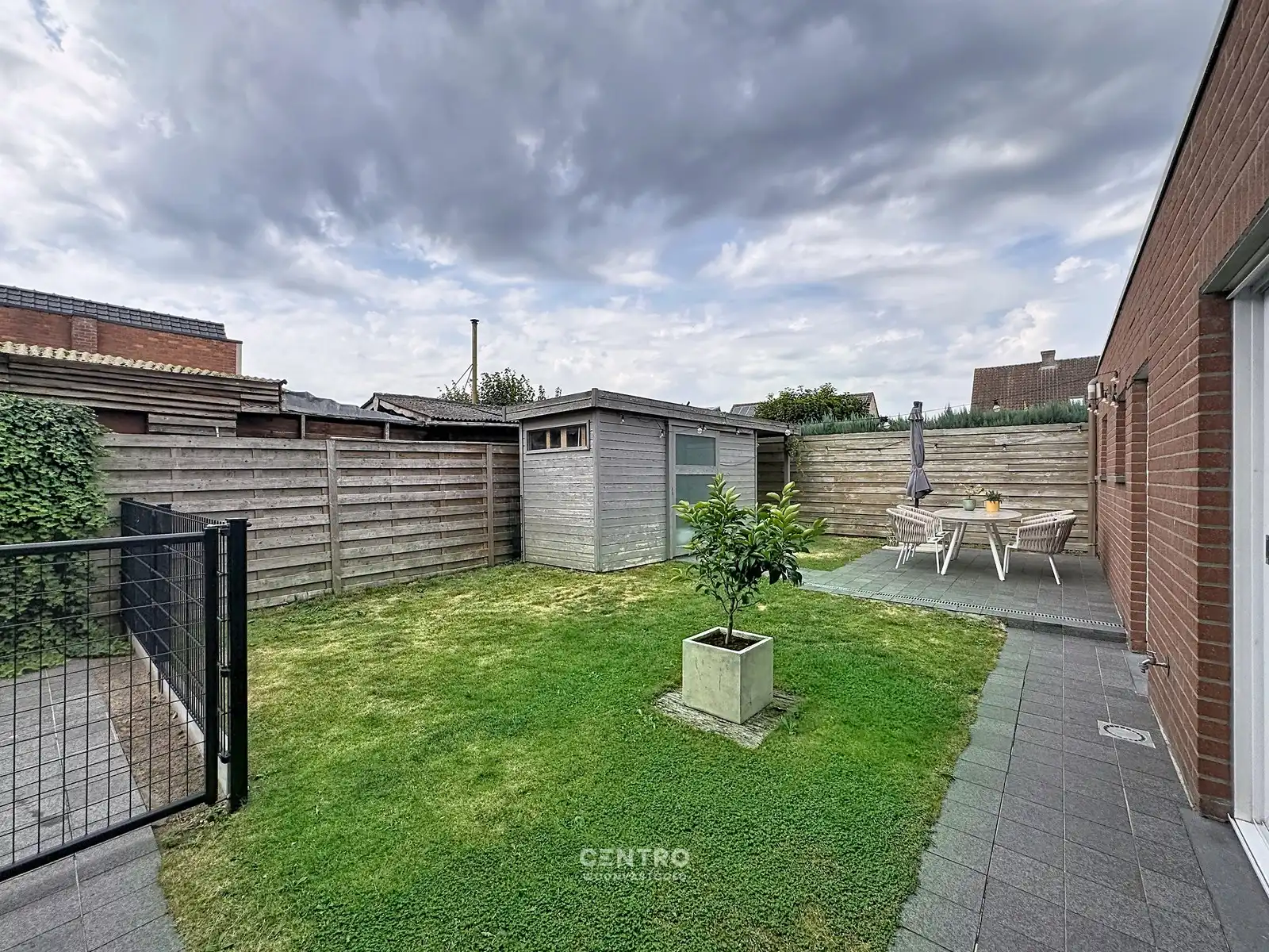 INSTAPKLARE woning met 4 slpks en ZUIDger. tuin! foto 20