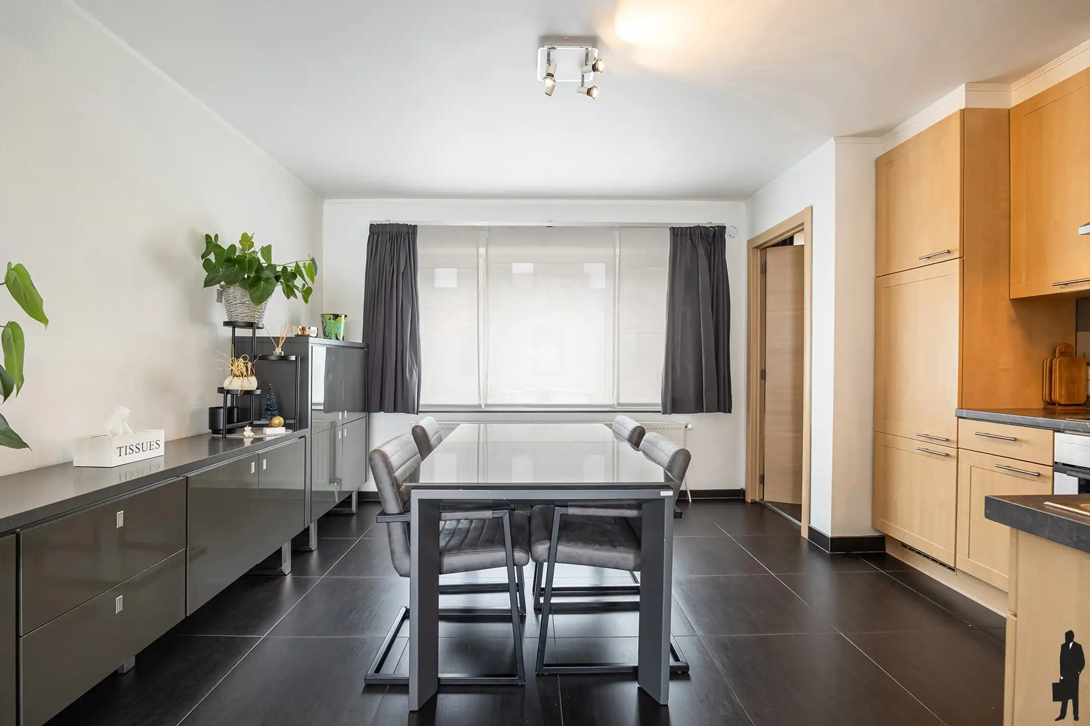 Charmante woning met 2 slaapkamers en tuin nabij centrum Sint-Gillis-Waas foto 8