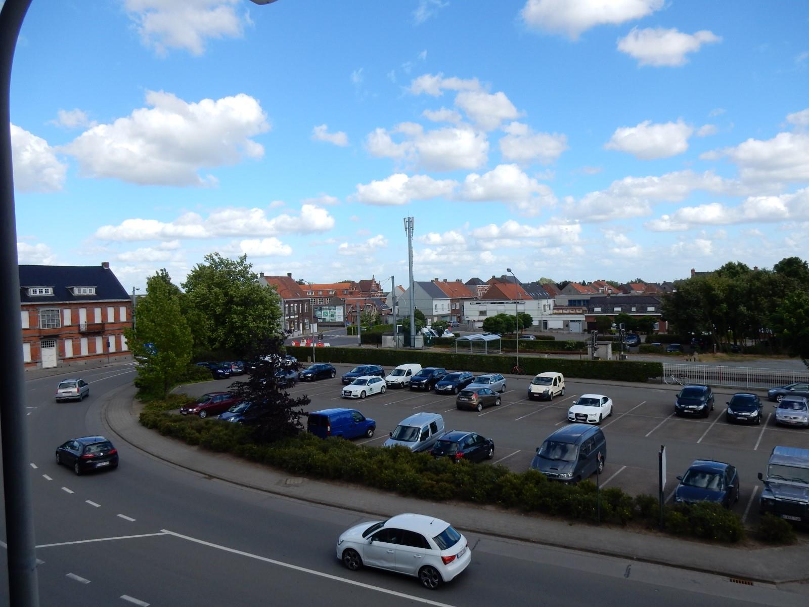 Ruim appartement aan het station met twee terrassen foto 8
