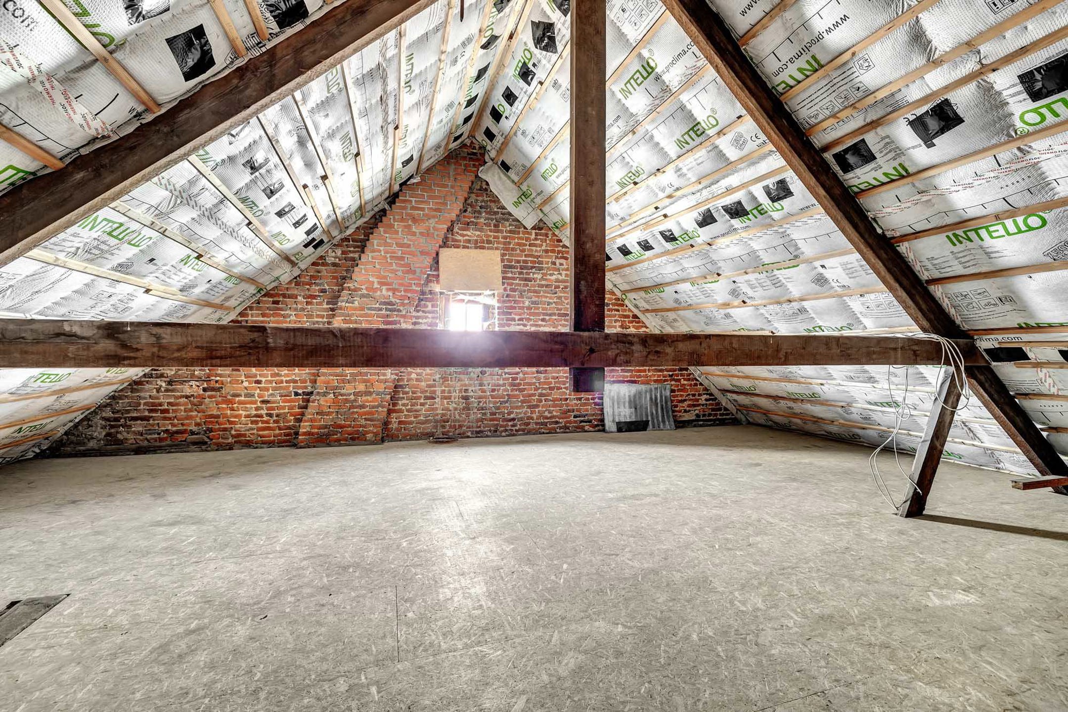 Handelshuis op strategische locatie te Roosdaal  foto 25