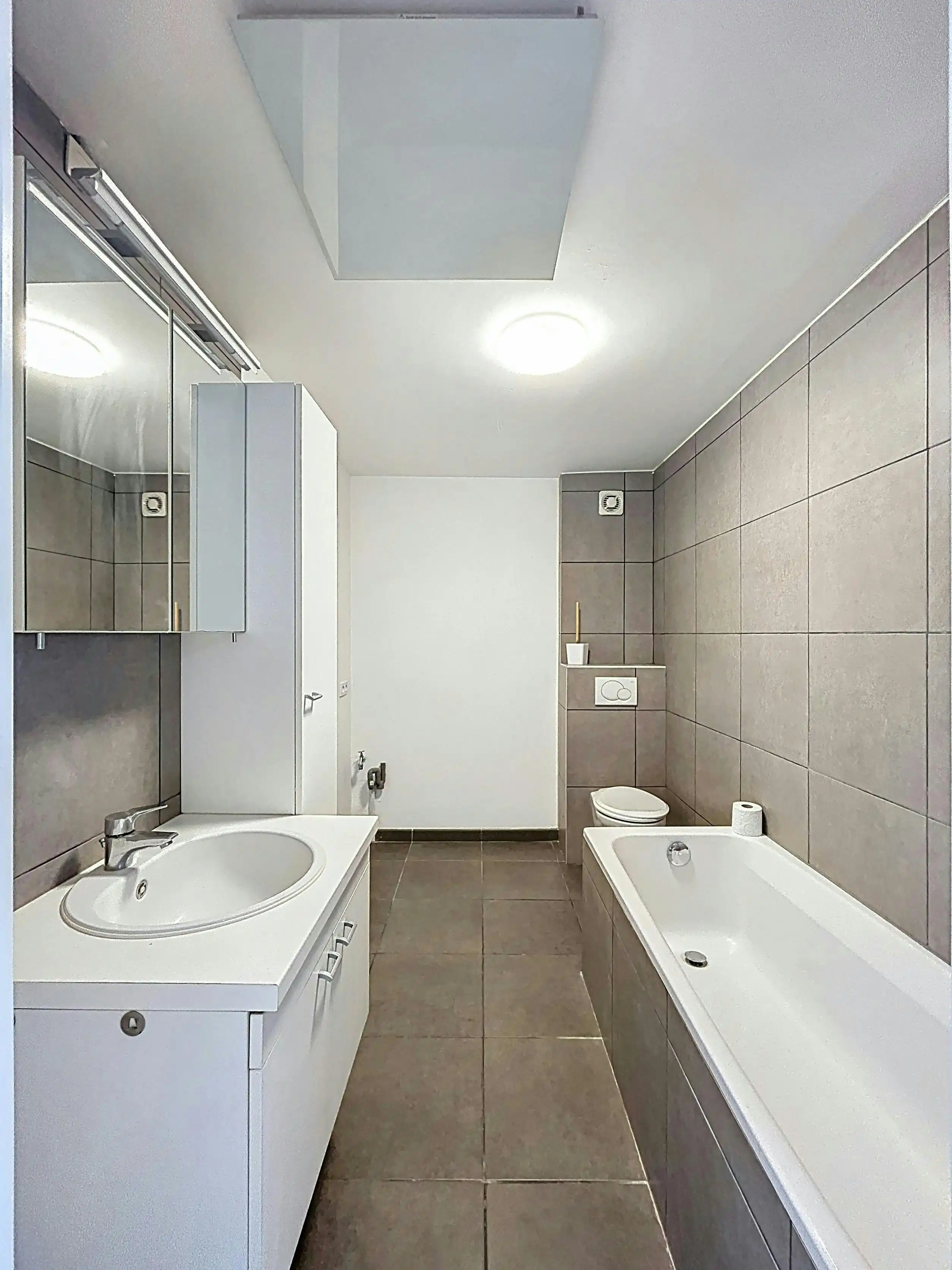 Ideaal starters of investeringsappartement te Kortrijk foto 7