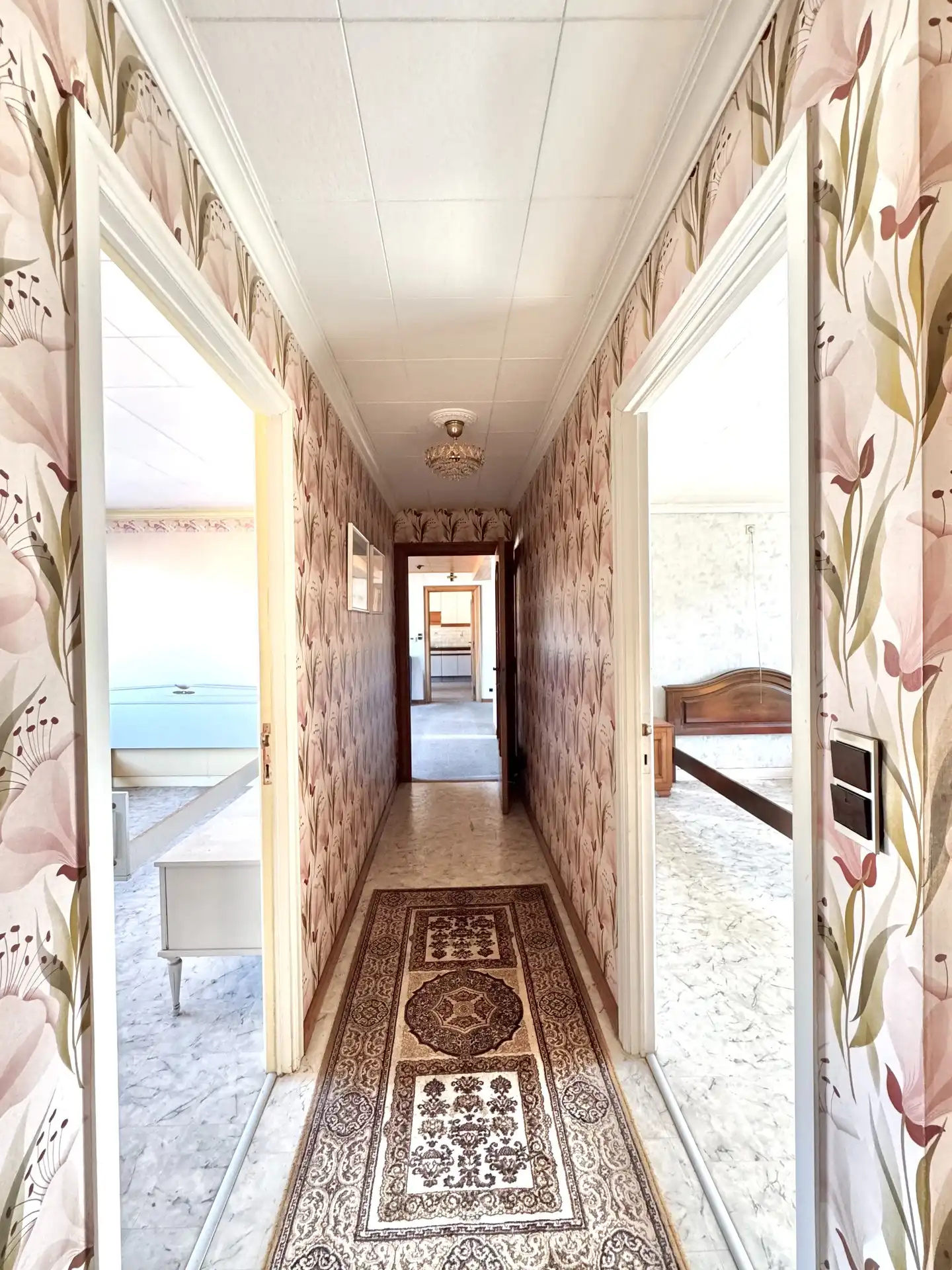 MAGAZIJN MET TWEEWOONST - 1.052 M² foto 21