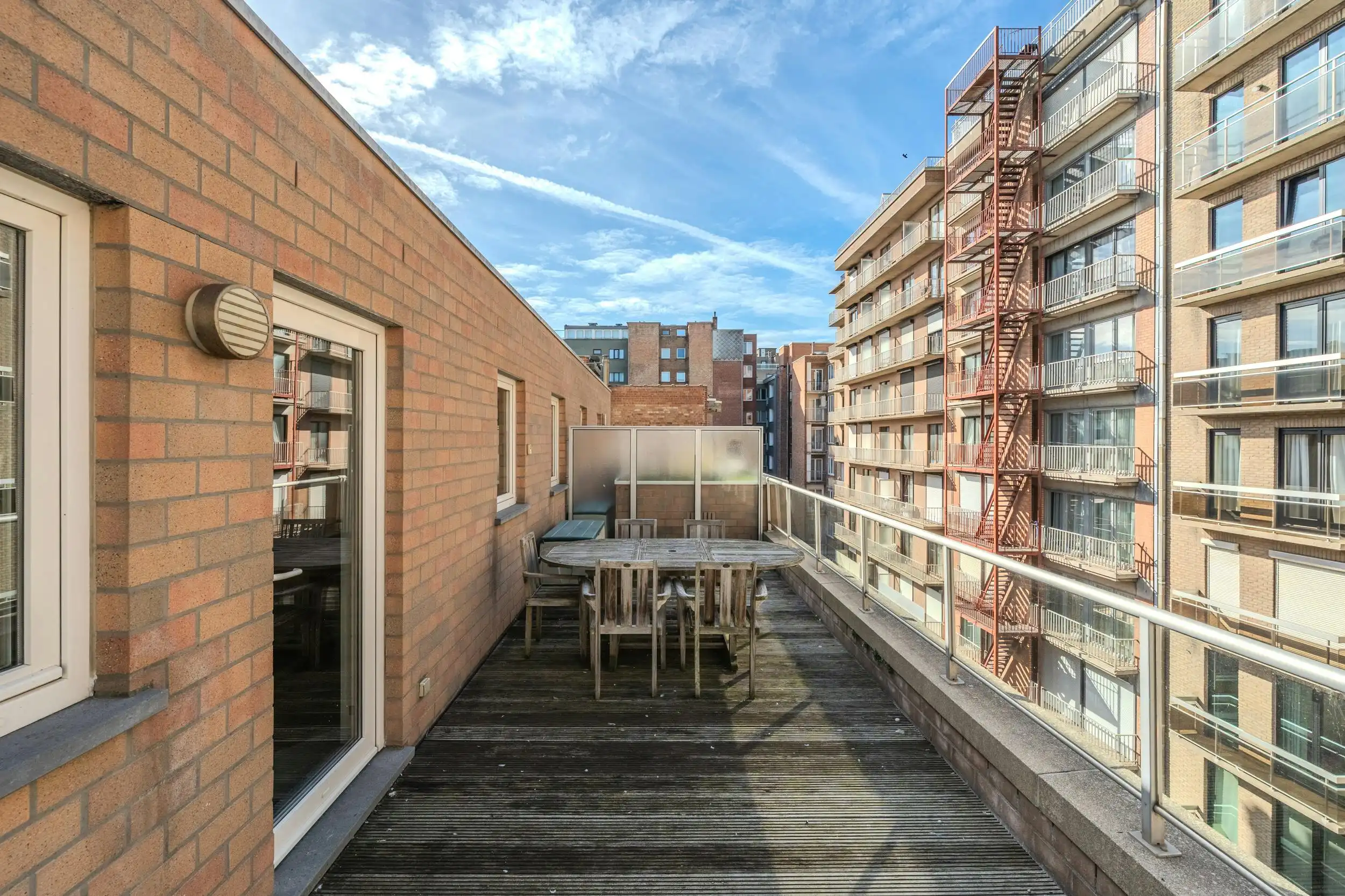 Lichtrijk duplexappartement met ruime terrassen! foto 15