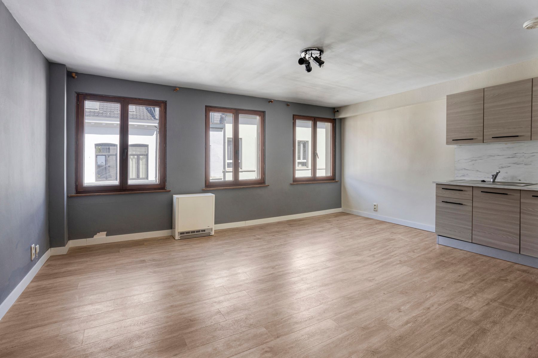 Instapklaar één-slaapkamerappartement (V2) op toplocatie. foto 3